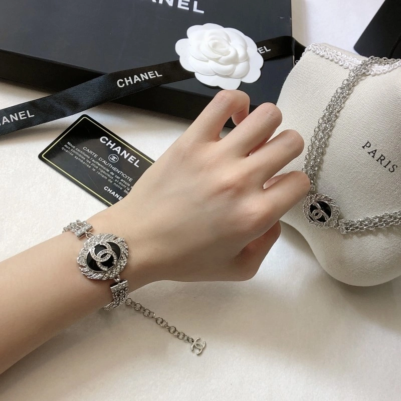 Chanel Necklaces Upgraded 219039