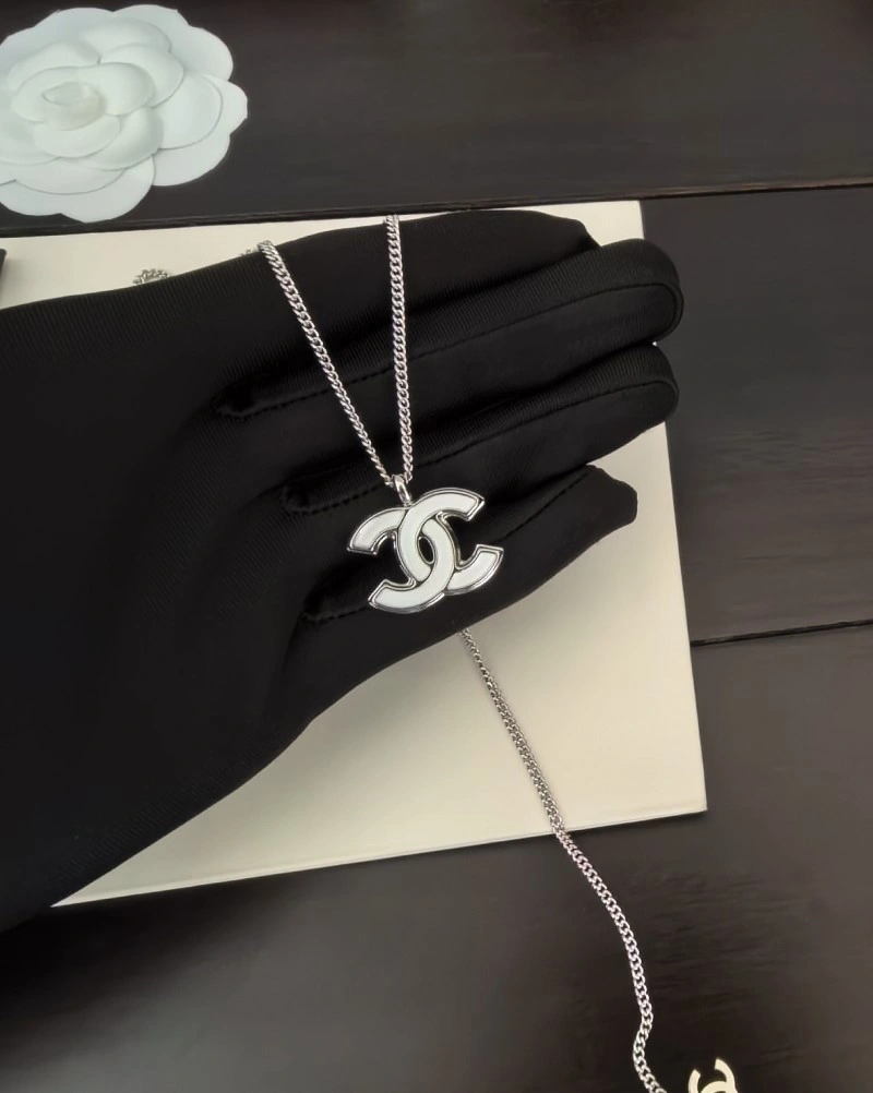 Neat Chanel Necklaces 219025
