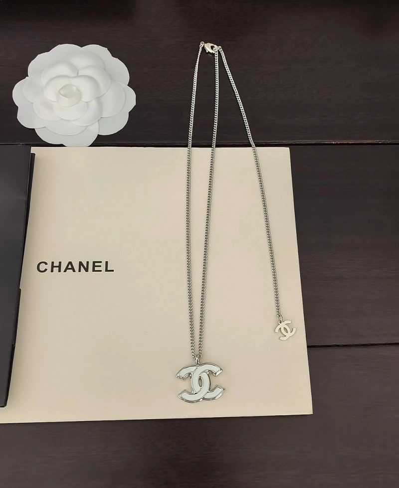 Neat Chanel Necklaces 219025