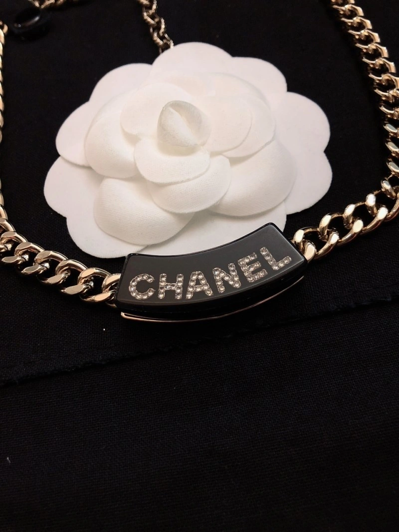 Sleek Chanel Necklaces 219020