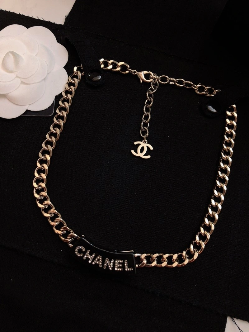Sleek Chanel Necklaces 219020