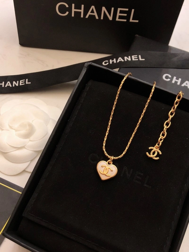 Chanel Necklaces Attractive 219013