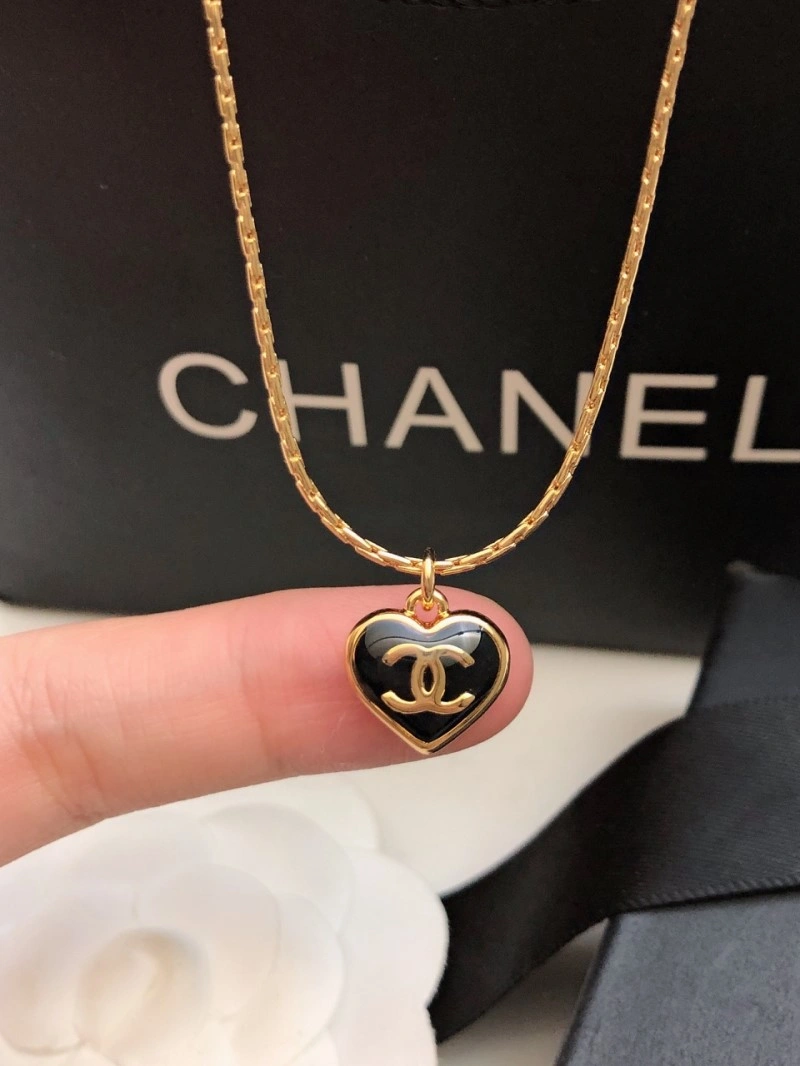 Chanel Necklaces Attractive 219013