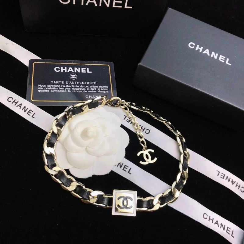 Tailored Chanel Necklaces 219010