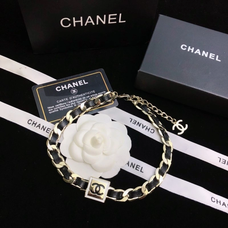 Tailored Chanel Necklaces 219010