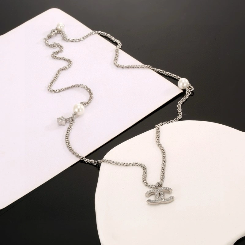 Minimalist Chanel Necklaces 219021