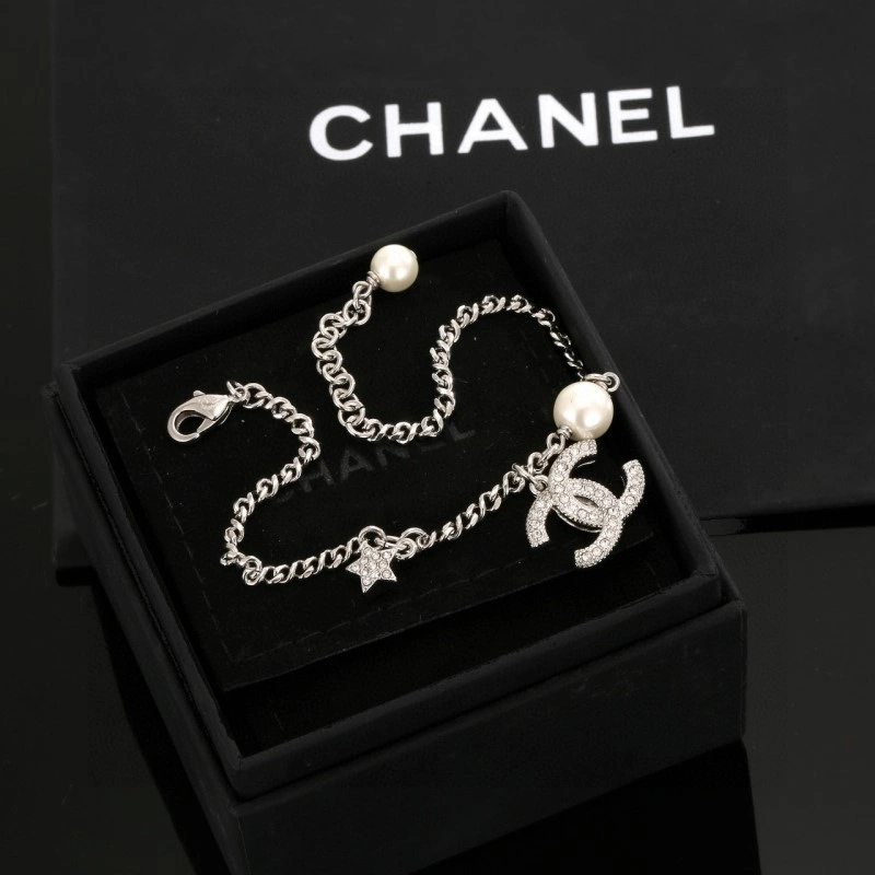 Minimalist Chanel Necklaces 219021