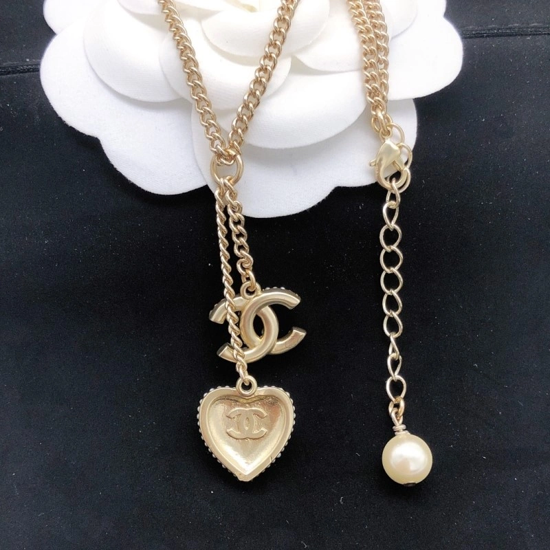 Sporty Chanel Necklaces 219005