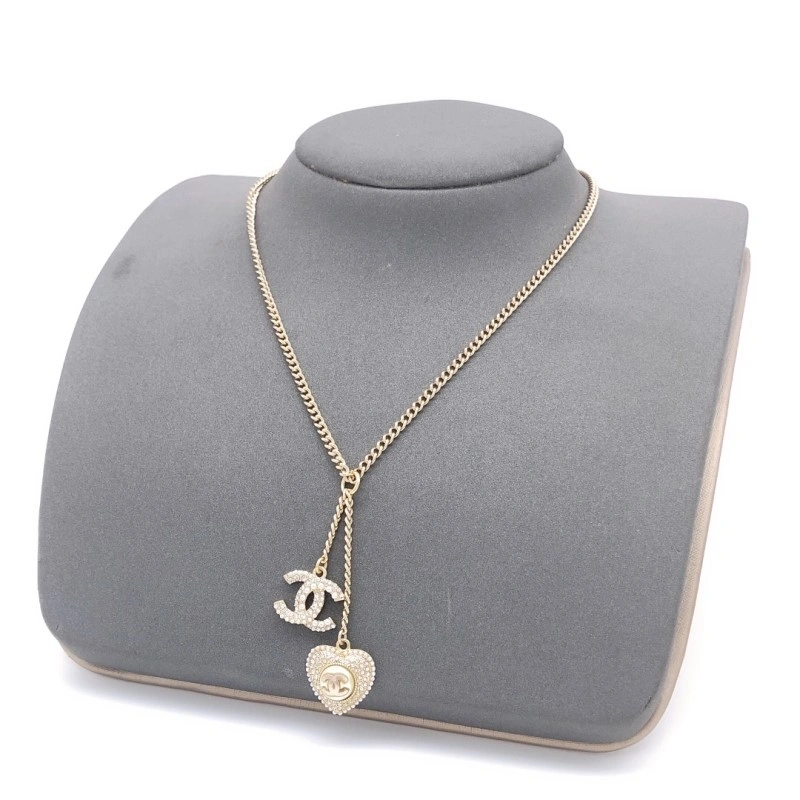 Sporty Chanel Necklaces 219005