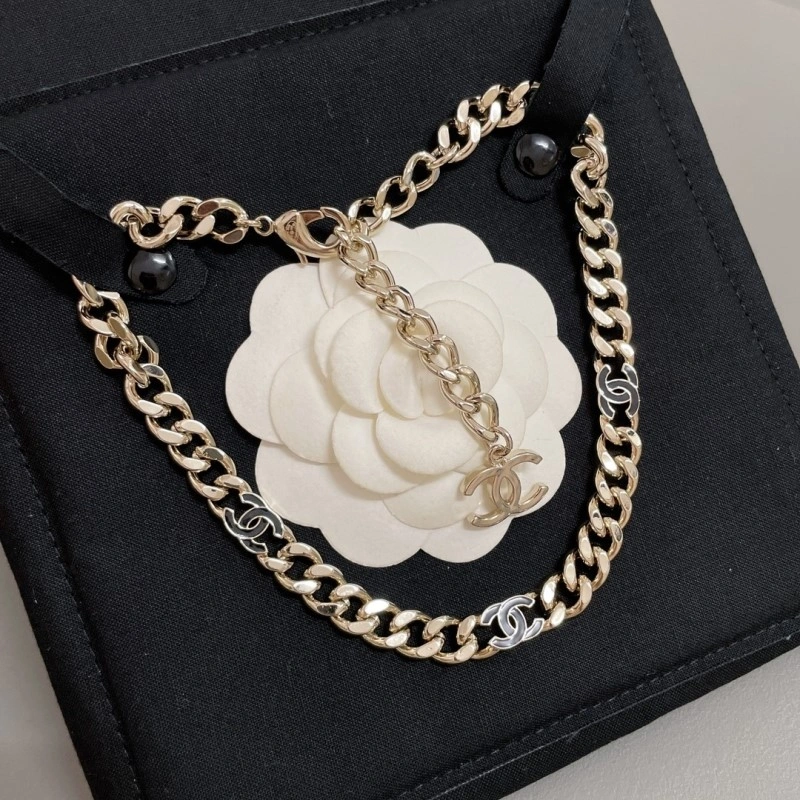 Chanel Necklaces Lightweight 219079