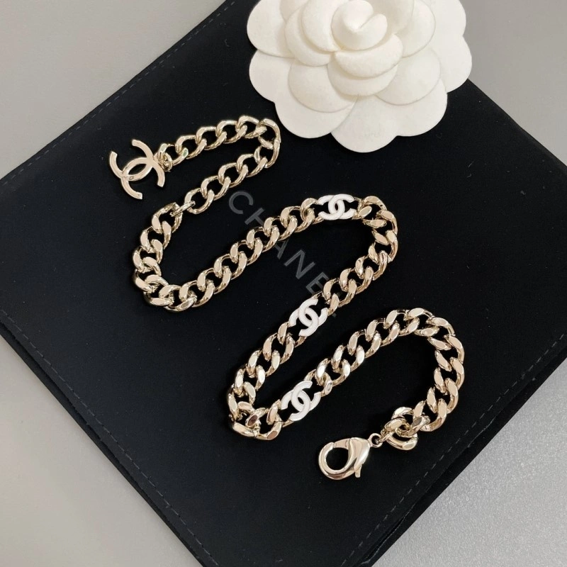 Chanel Necklaces Lightweight 219079