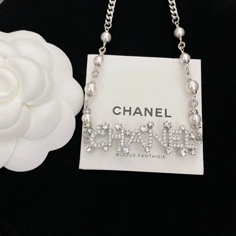 Chanel Necklaces Trendy 218989