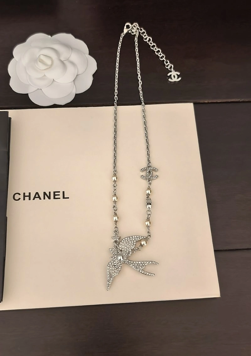 Chanel Necklaces Bright 218985