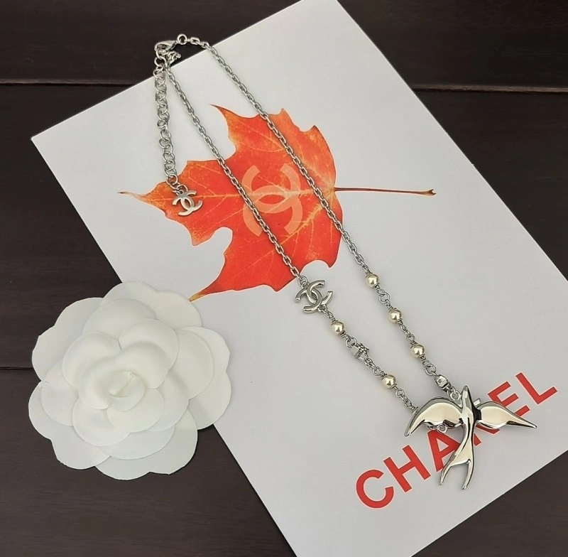 Chanel Necklaces Bright 218985