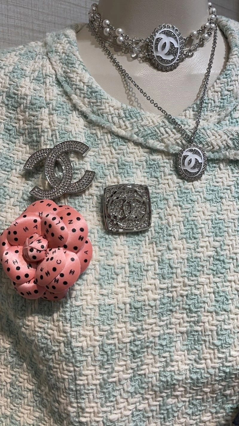 Chanel Necklaces Breathable 218983