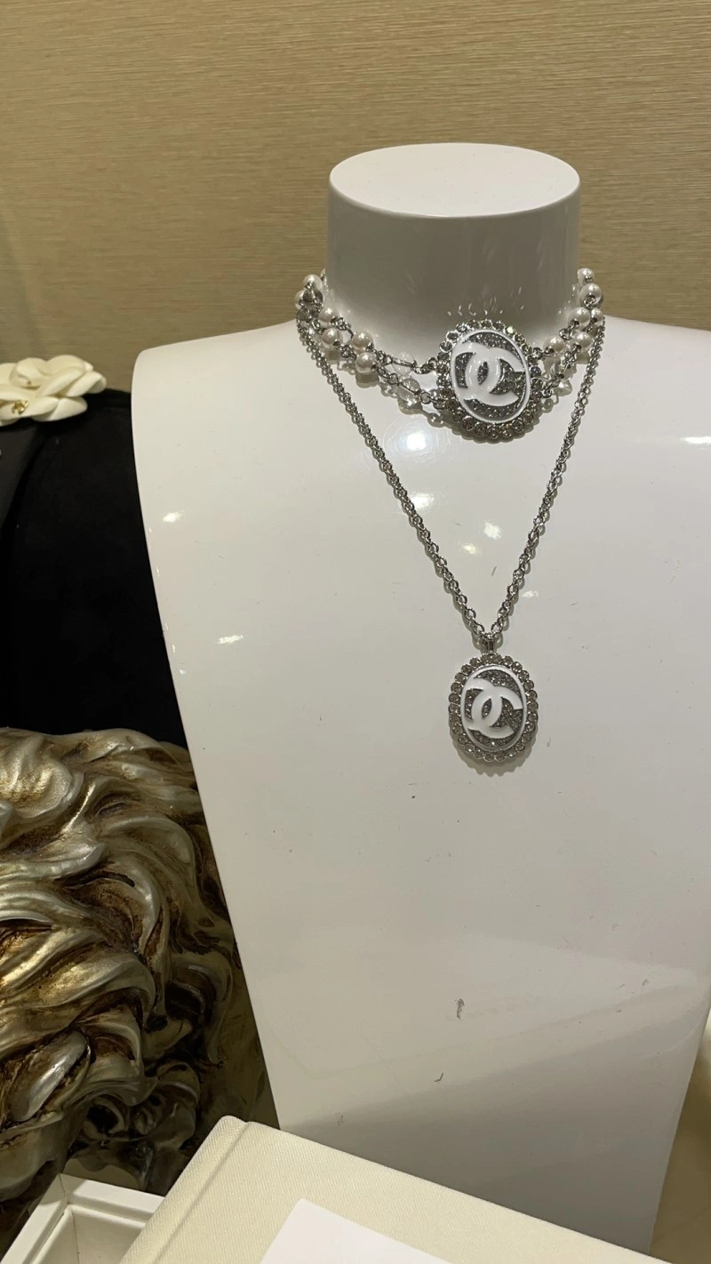 Chanel Necklaces Breathable 218983