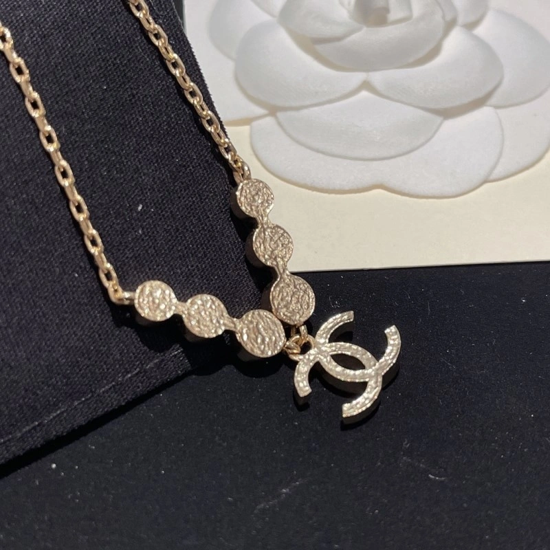 Seasonal Chanel Necklaces 218968