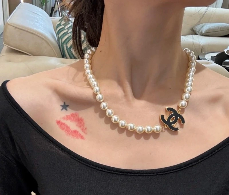 Affordable Chanel Necklaces 218981