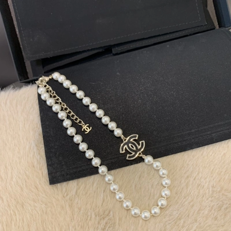 Affordable Chanel Necklaces 218981
