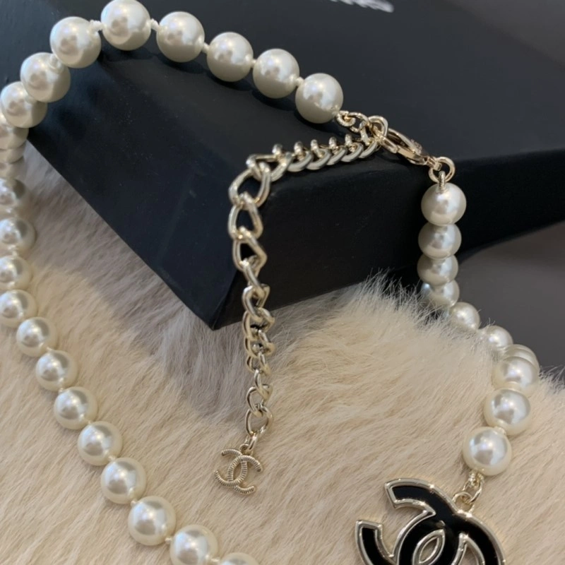 Affordable Chanel Necklaces 218981