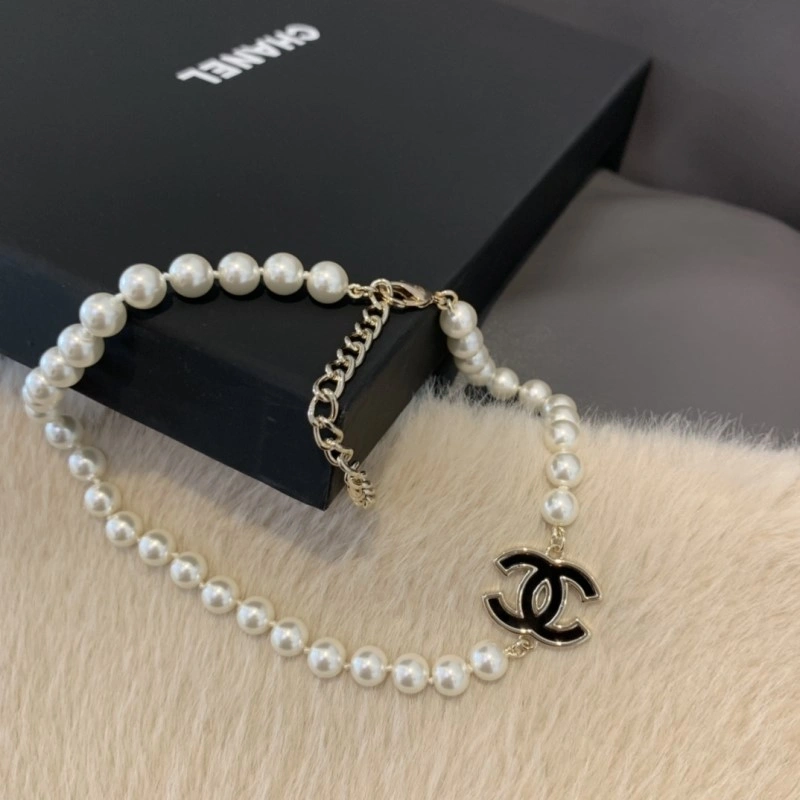 Affordable Chanel Necklaces 218981