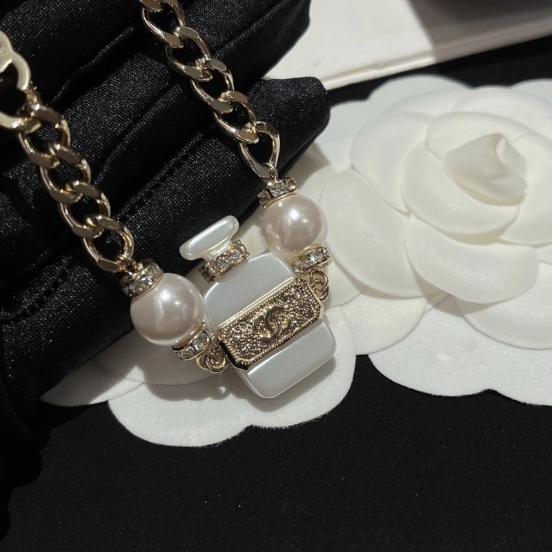 Chanel Necklaces Durable 218979