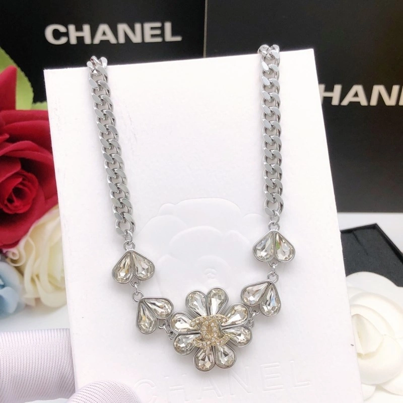 UrbanChic Chanel Necklaces 218965