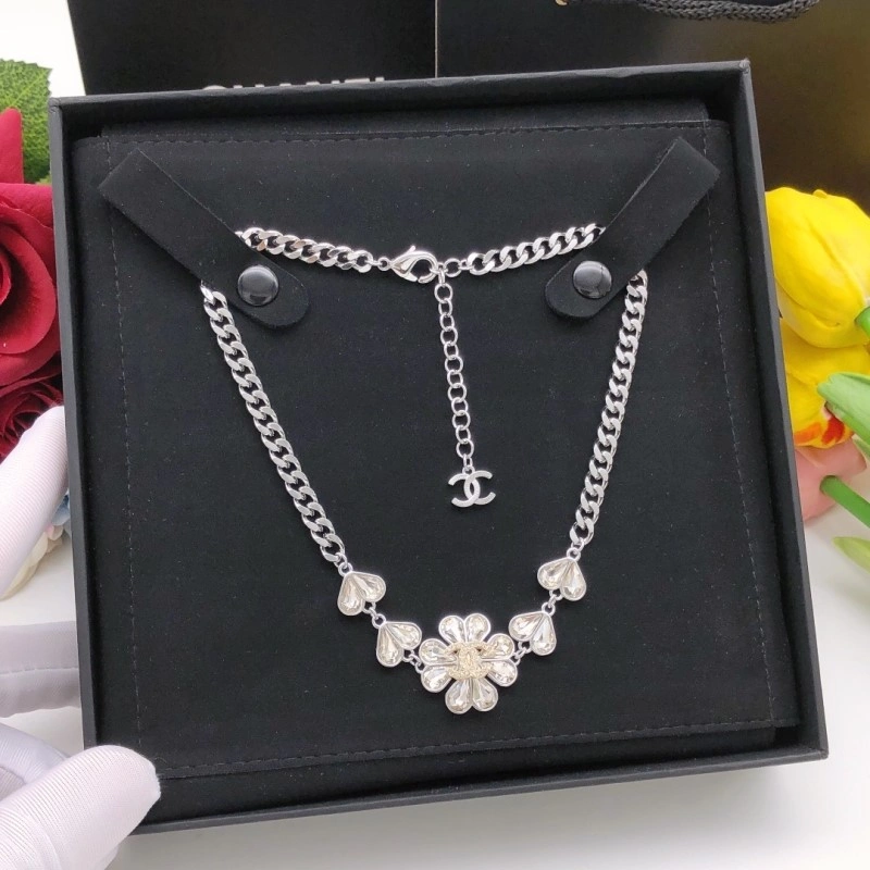 UrbanChic Chanel Necklaces 218965
