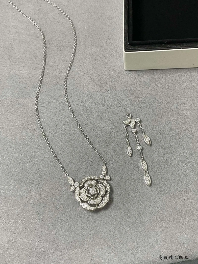 HighQuality Chanel Necklaces 218956