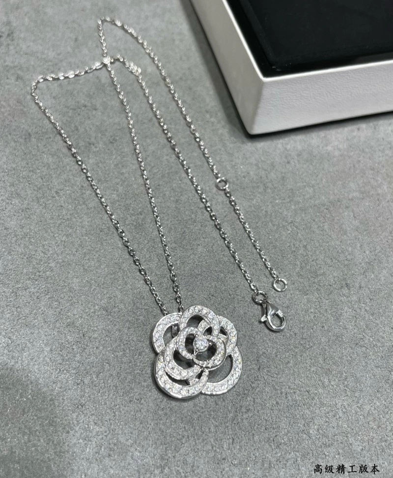Chanel Necklaces Unisex 218973