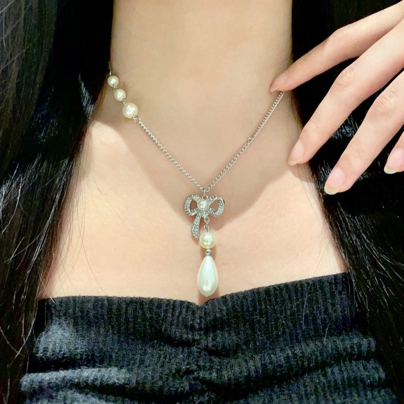 Refined Chanel Necklaces 218966