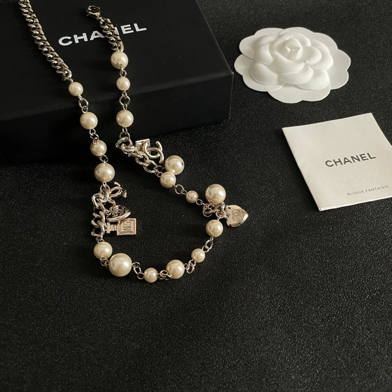 Youthful Chanel Necklaces 218958