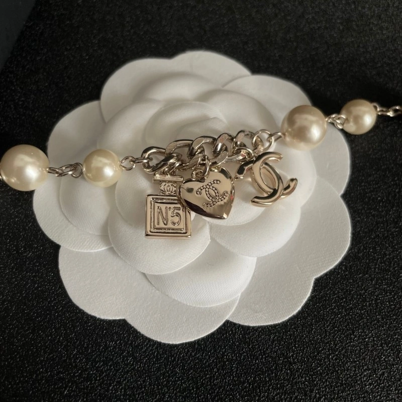 Youthful Chanel Necklaces 218958