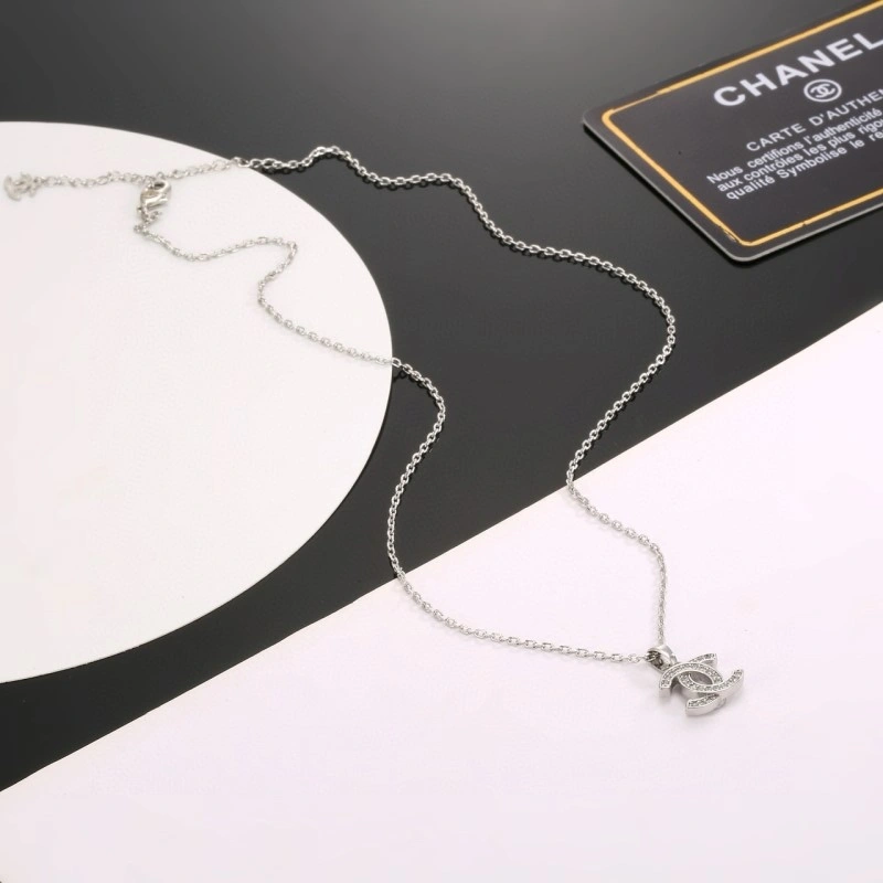 Contemporary Chanel Necklaces 218953