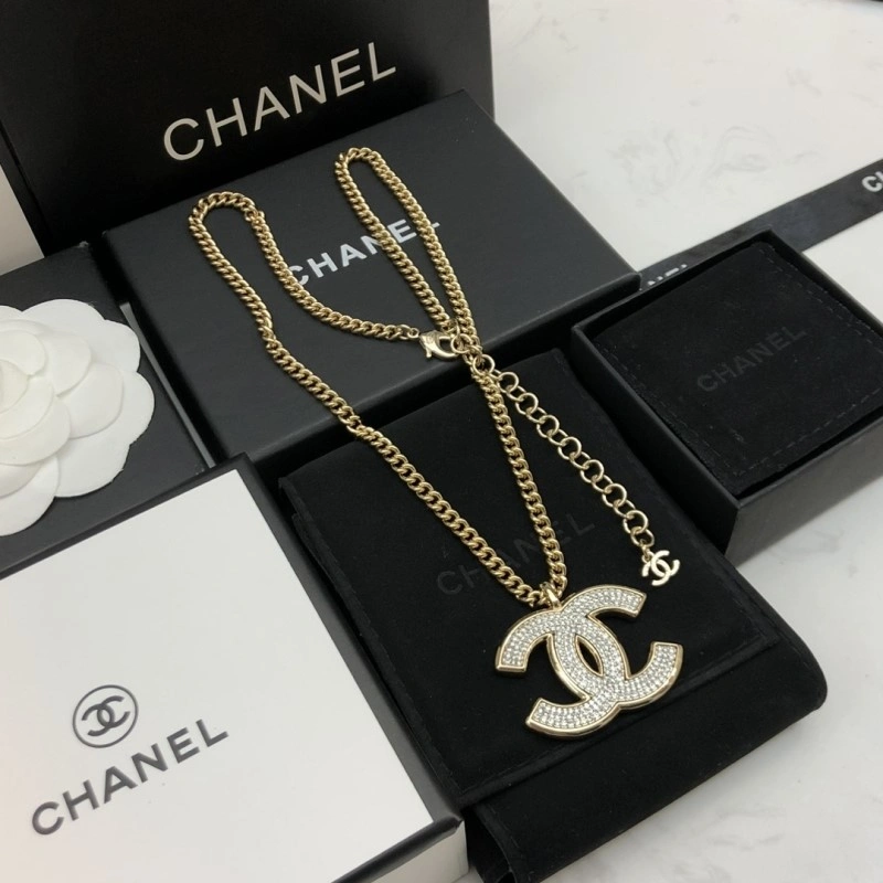 EyeCatching Chanel Necklaces 218951