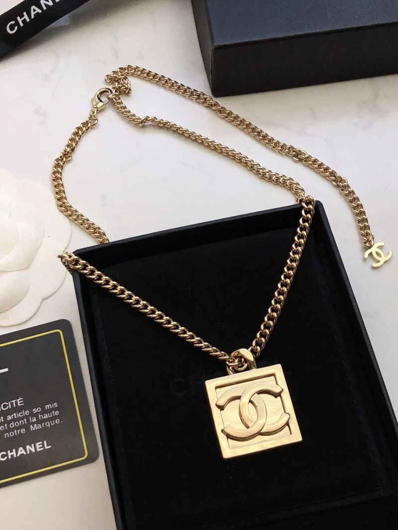TechFriendly Chanel Necklaces 218952
