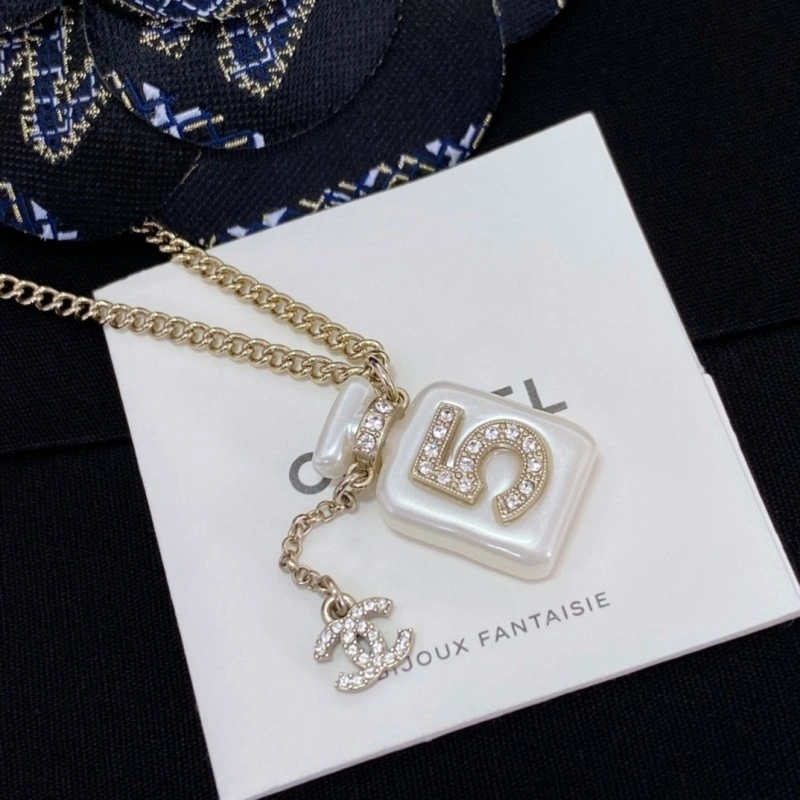 Chanel Necklaces Bold 218922