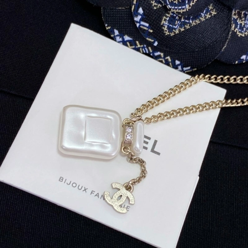 Chanel Necklaces Bold 218922