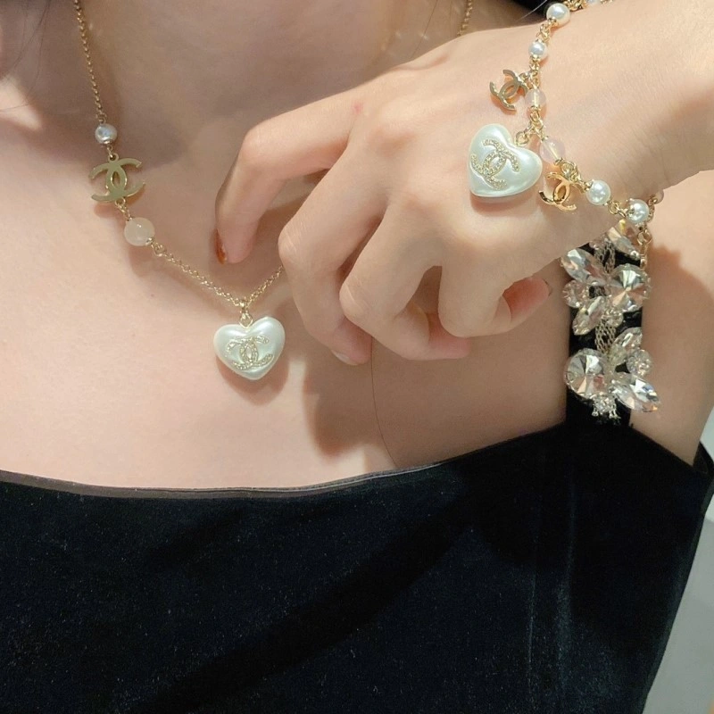 Unique Chanel Necklaces 218925
