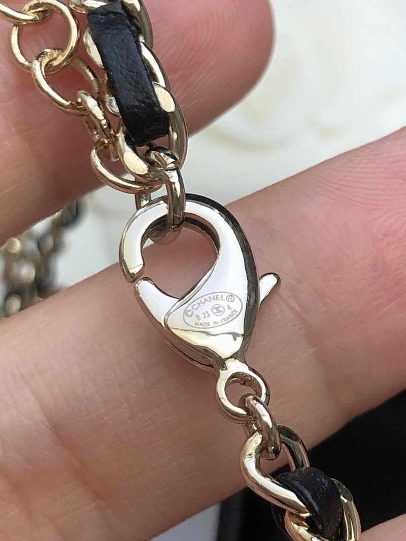 Chanel Necklaces Contemporary 218919