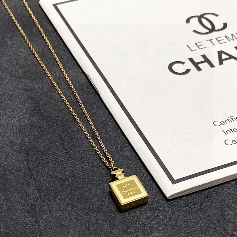 QuickDry Chanel Necklaces 218944