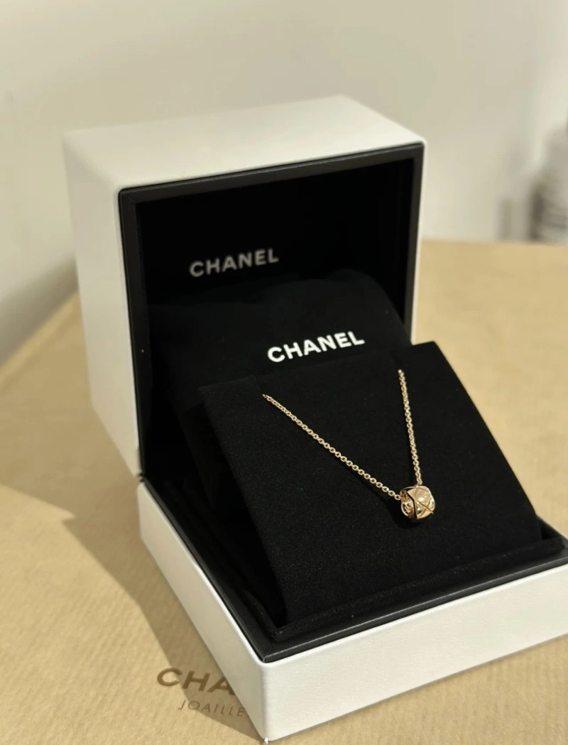 ZeroBulk Chanel Necklaces 218915