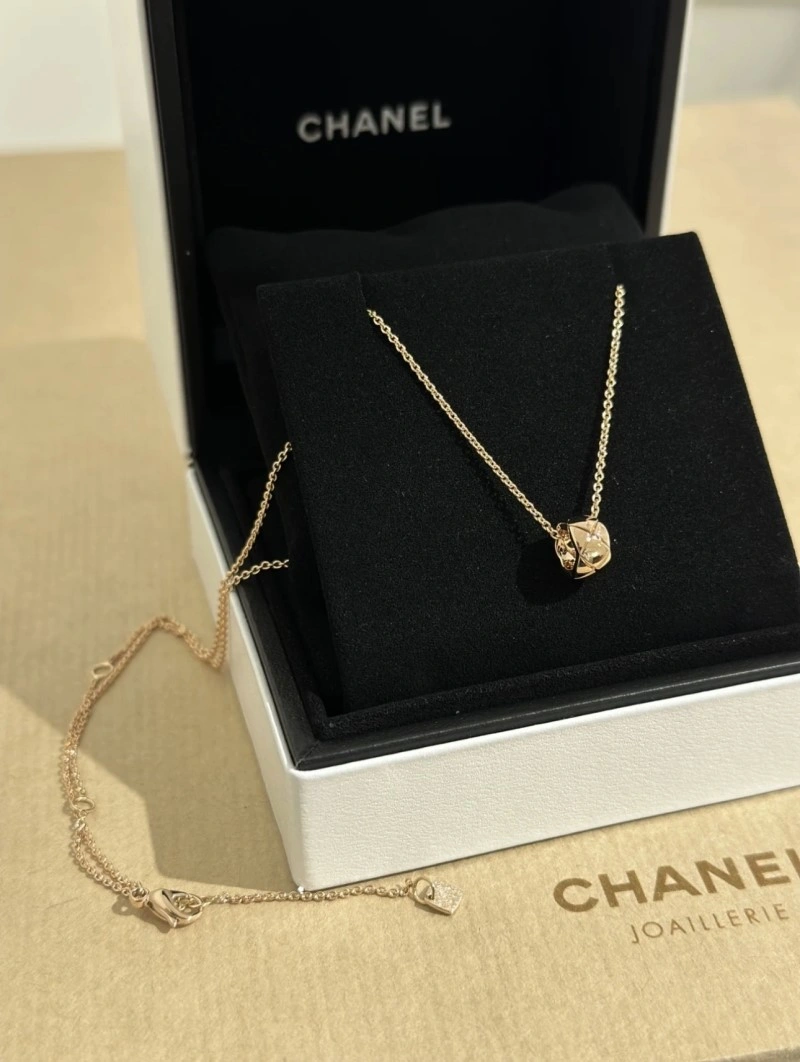 ZeroBulk Chanel Necklaces 218915