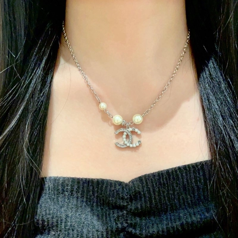 Seasonal Chanel Necklaces 218929