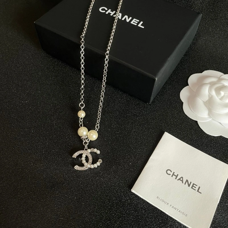 Seasonal Chanel Necklaces 218929