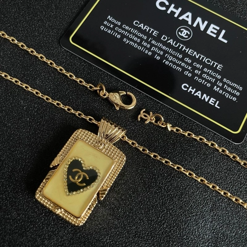 SoftTouch Chanel Necklaces 218902
