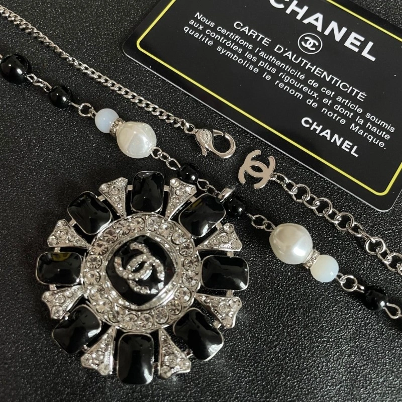 Chanel Necklaces Chic 218917