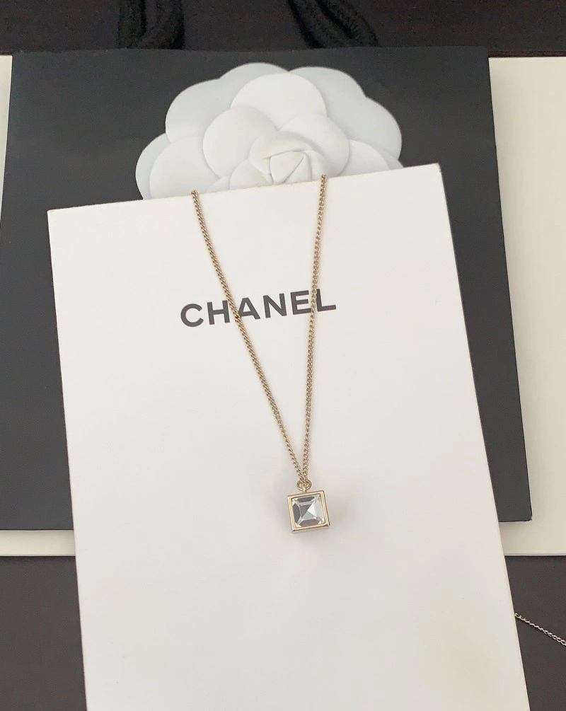 Chanel Necklaces Resilient 218914