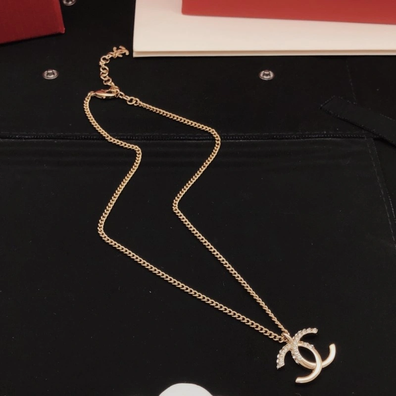 Compact Chanel Necklaces 218892