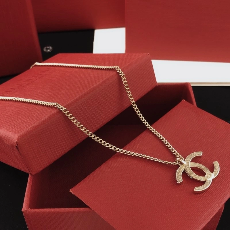 Compact Chanel Necklaces 218892